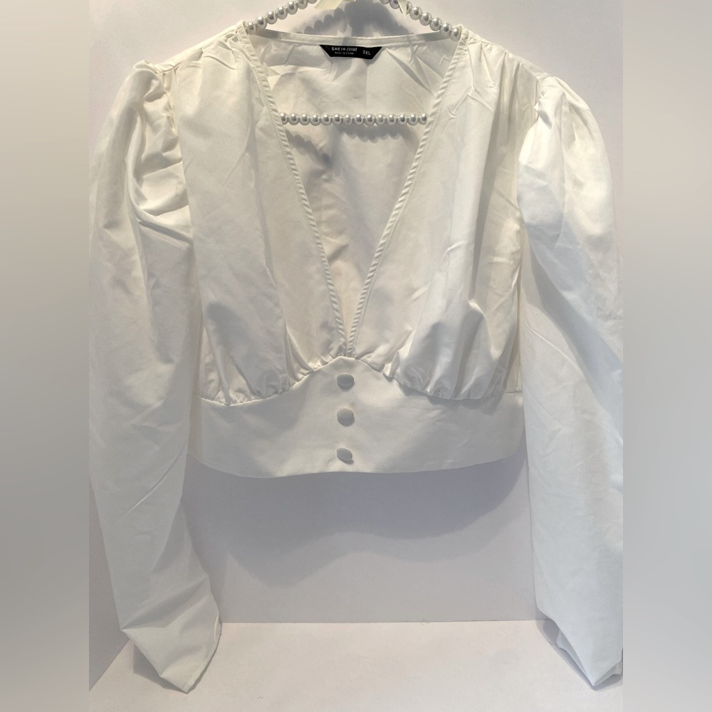 NWT Puff Sleeve Top